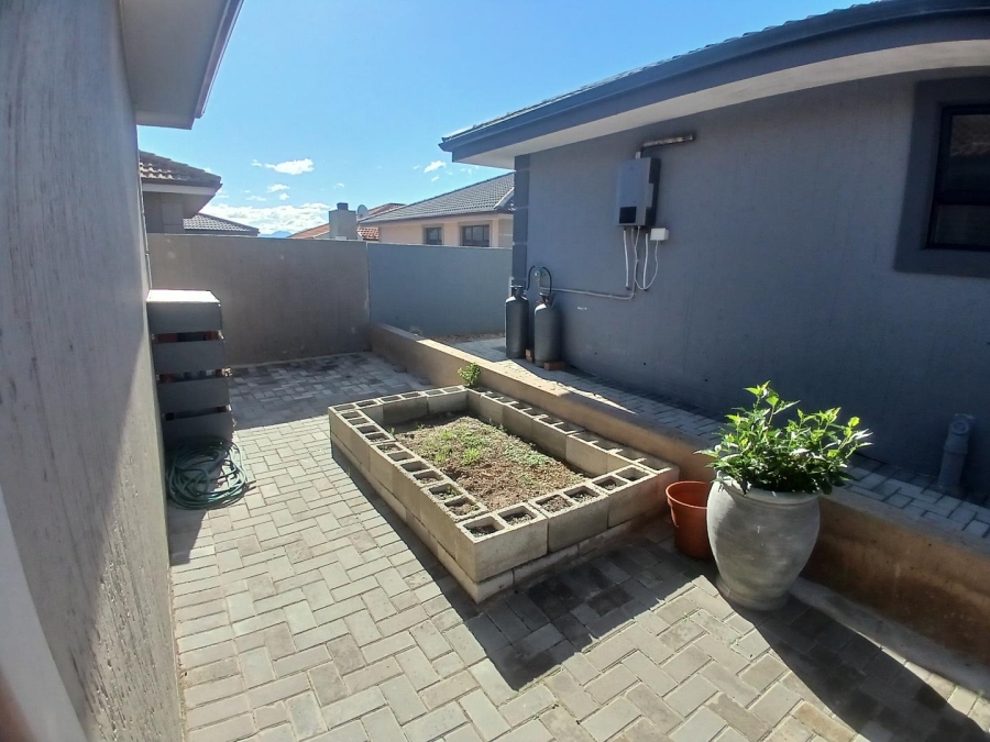 2 Bedroom Property for Sale in Dana Bay Western Cape
